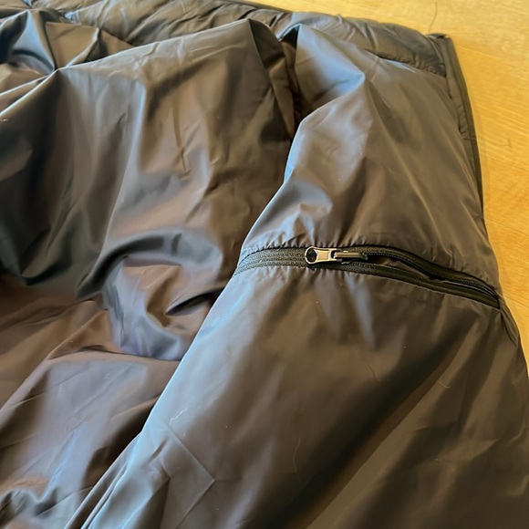 NWOT ROXY Wind Swept Puffer Jacket Coat packable Black small medium - Picture 10 of 11